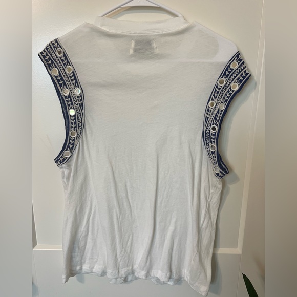 Urban Outfitters White Tank with Blue Mirrored Details - Picture 3 of 6